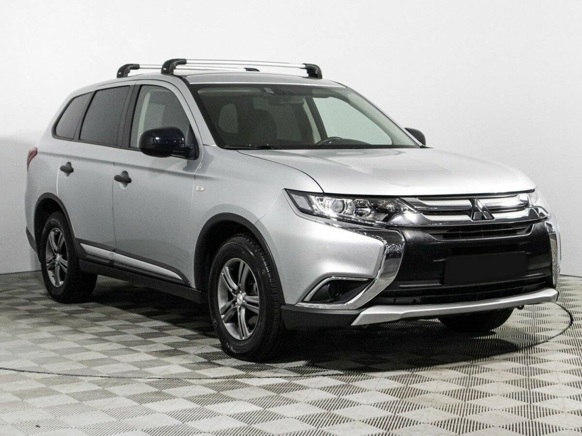 Mitsubishi Outlander, 2017 - фото №3