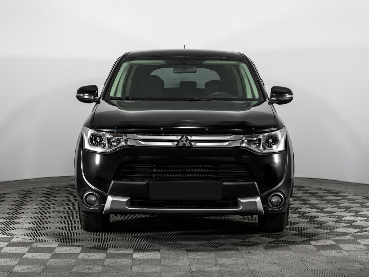Mitsubishi Outlander III Рестайлинг, 2014 - фото №2