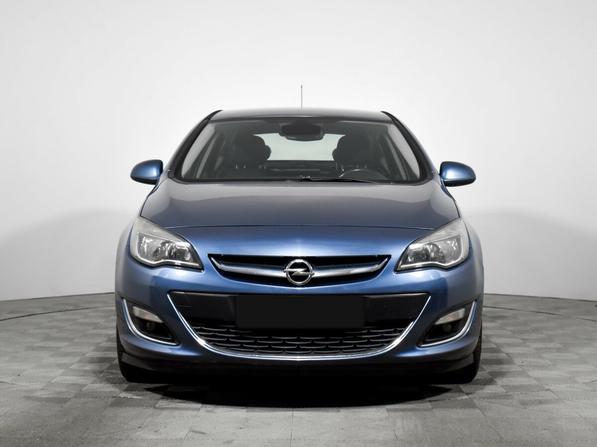 Opel Astra J Рестайлинг, 2013 - фото №2