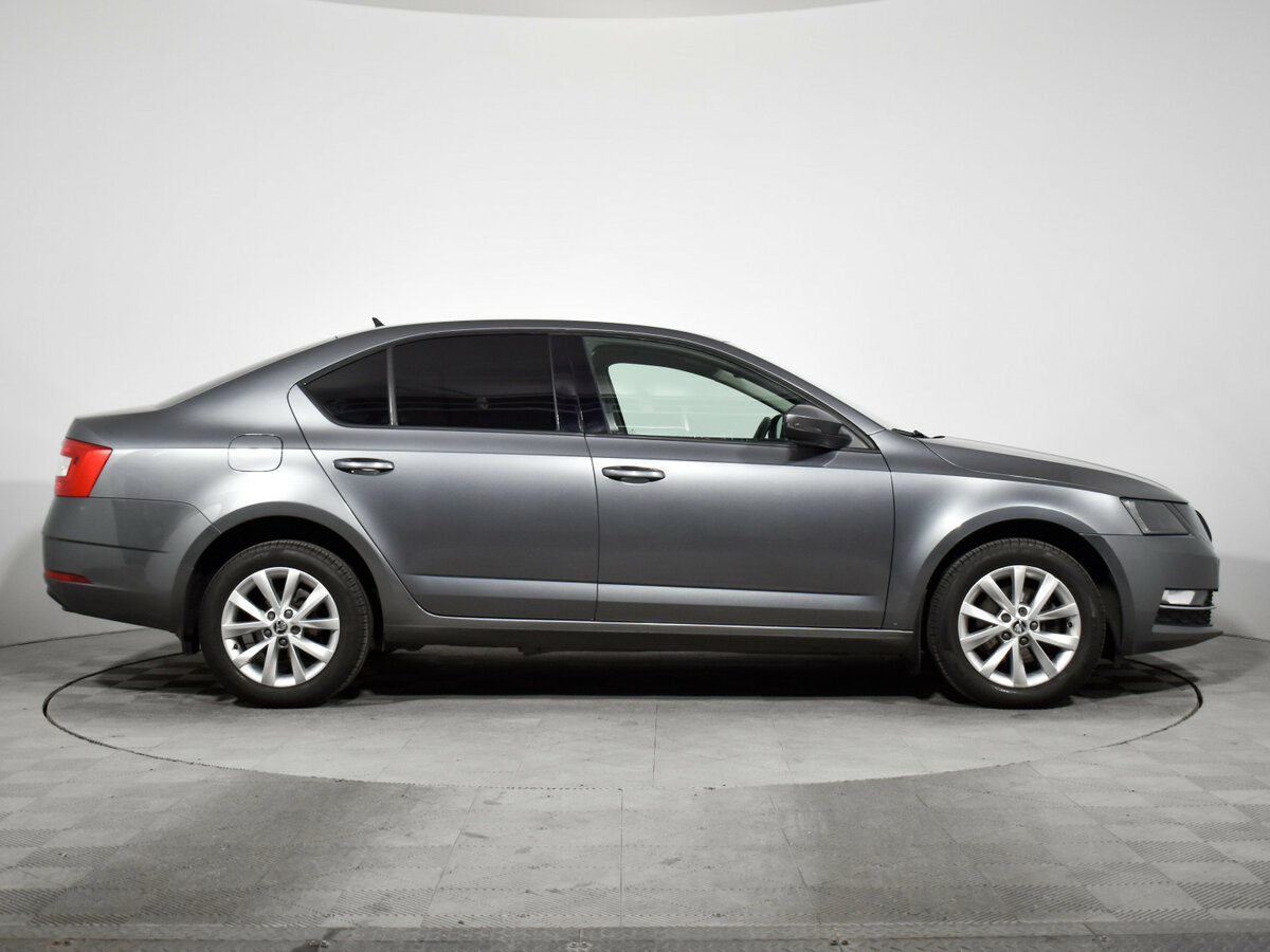 Skoda Octavia III (A7) Рестайлинг, 2017 - фото №4