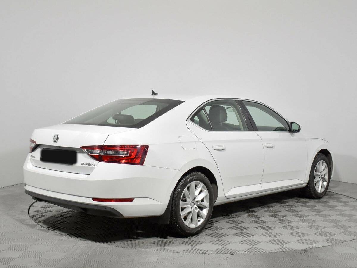 Skoda Superb III, 2018 - фото №4