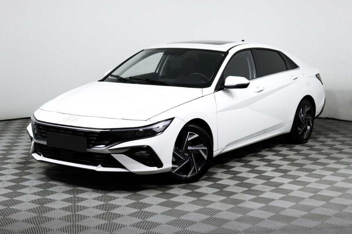 Hyundai Elantra, 2023