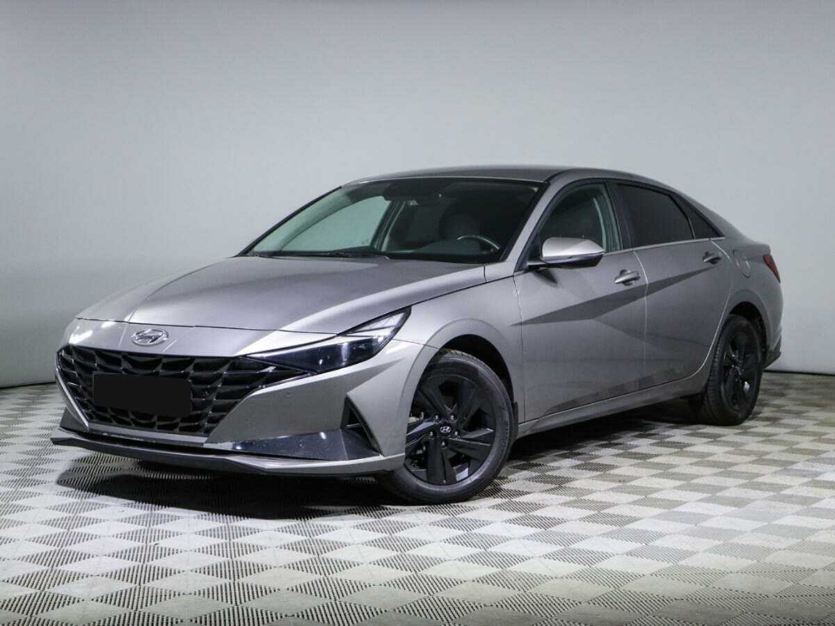 Hyundai Elantra, 2022