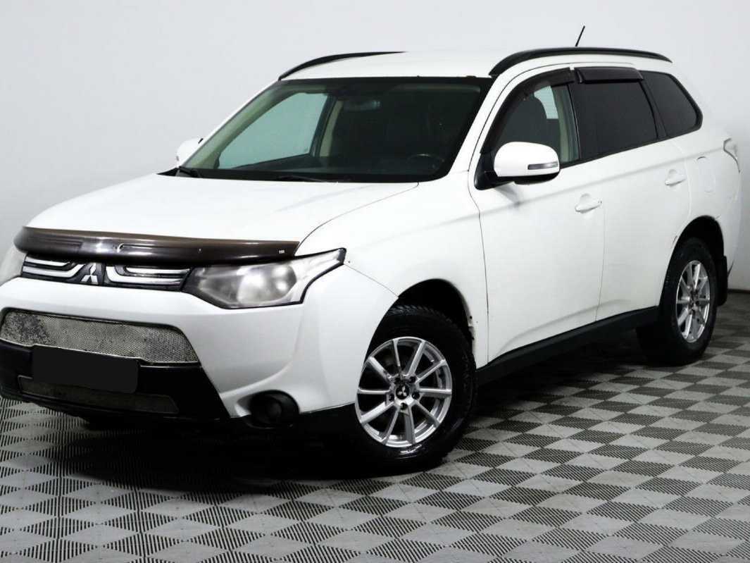 Mitsubishi Outlander, 2013