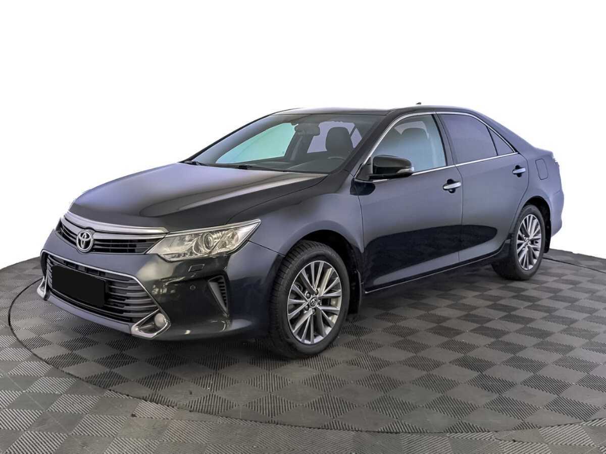Toyota Camry, 2016