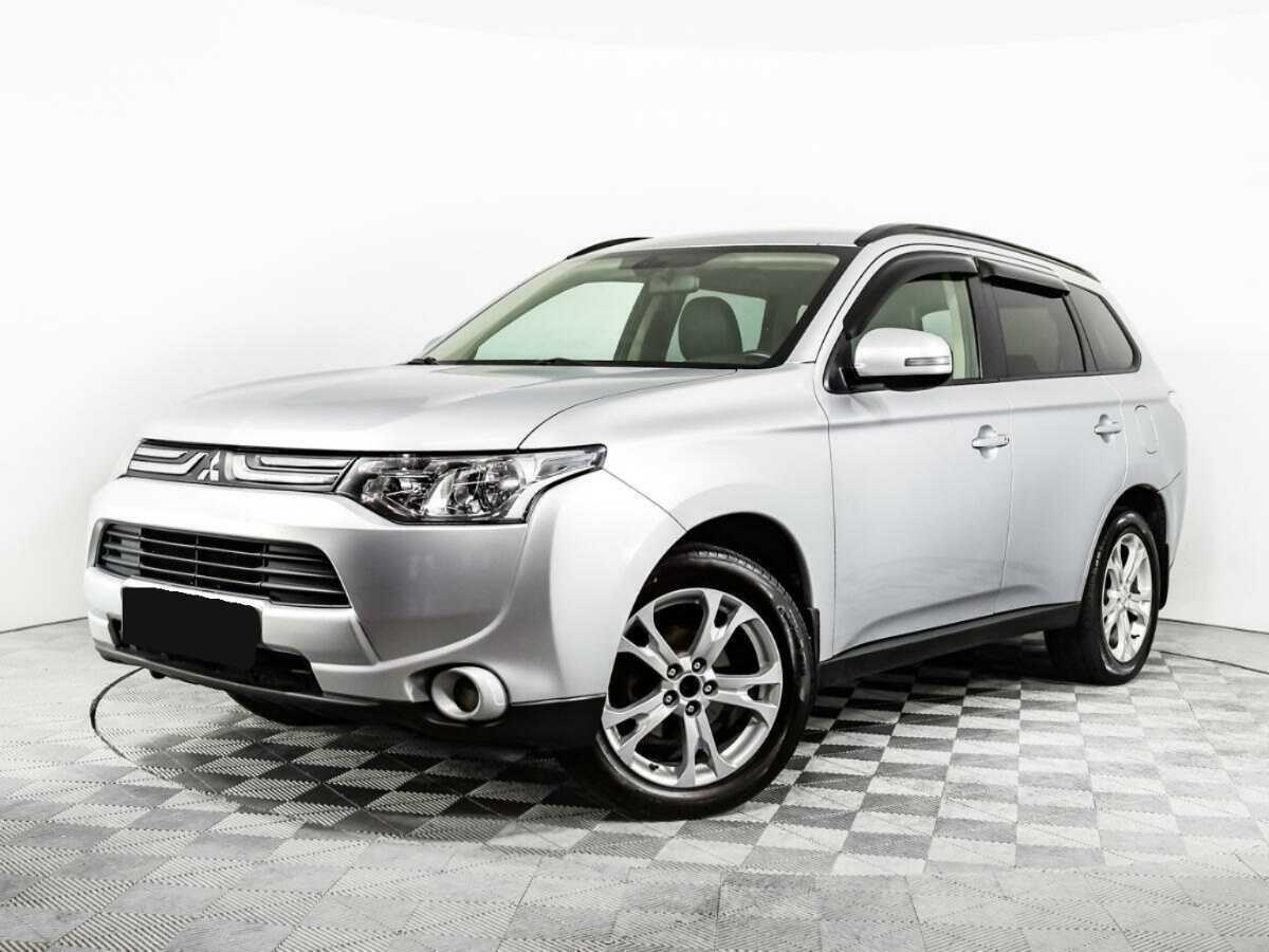 Mitsubishi Outlander, 2012