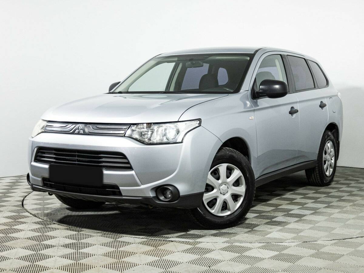 Mitsubishi Outlander III, 2013